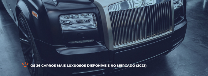 Frente de um Rolls-Royce cor preta