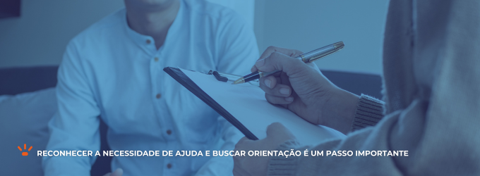 Homem tendo uma consulta com um psicólogo. 