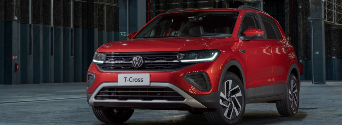 T-Cross vermelho frente.