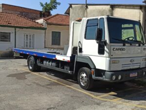 Ford Cargo 815 guincho 2010