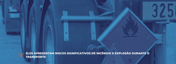 Caminhão com um símbolo de material inflamável 
