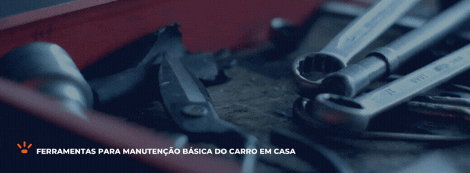 Gif de uma caixa de ferramentas veicular.