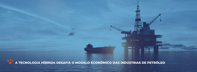 Petroleira junto de um navio no mar.