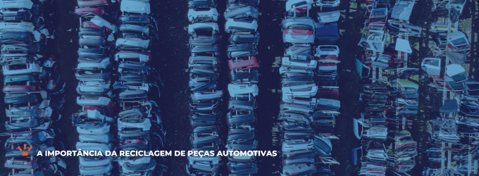 Carros em um ferro-velho.