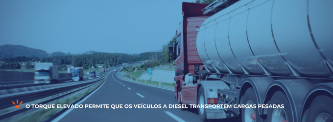Os motores a diesel são conhecidos por seu alto torque em baixas rotações. Caminhão em uma estrada.